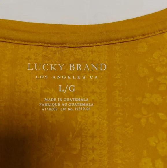 Lucky Brand - Mustard Yellow t-shirt lg Great for Spring 🌼 - Picture 4 of 5